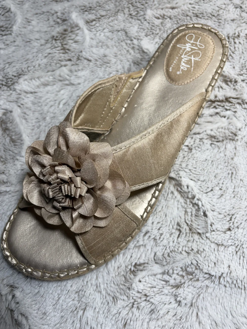 Life Stride Comfy Beige Espadrille Wedge Slides with Decorative Flower Size 11M